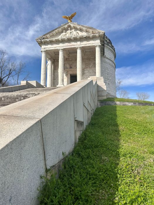 Monument at Vicksburg National Miliatry Park.