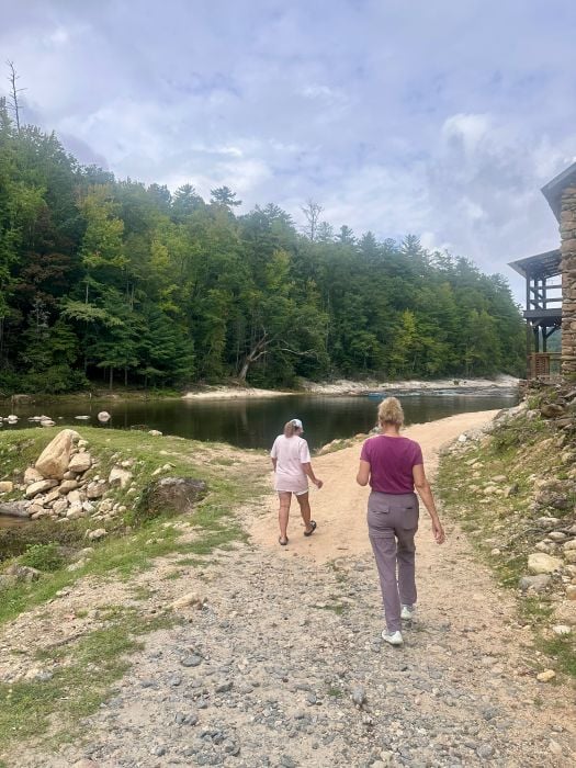 Vicki and Maria walking to the beach at the Brown Mountain Beach Resort.