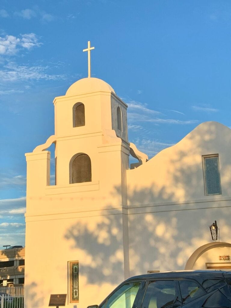 White church with cross in Scottsdale during sunset, the oldest church in Scottsdale.